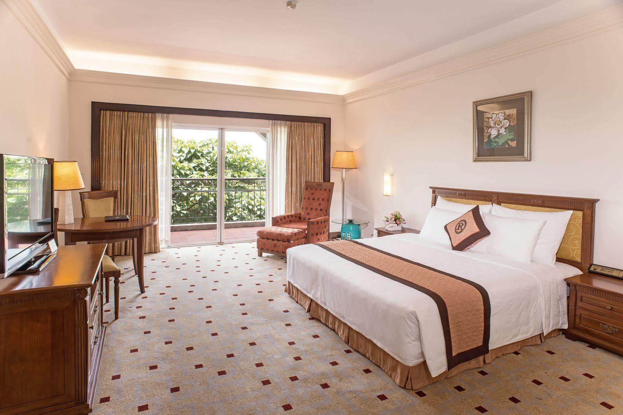 Royal Villas Halong Ха Лонг Екстериор снимка