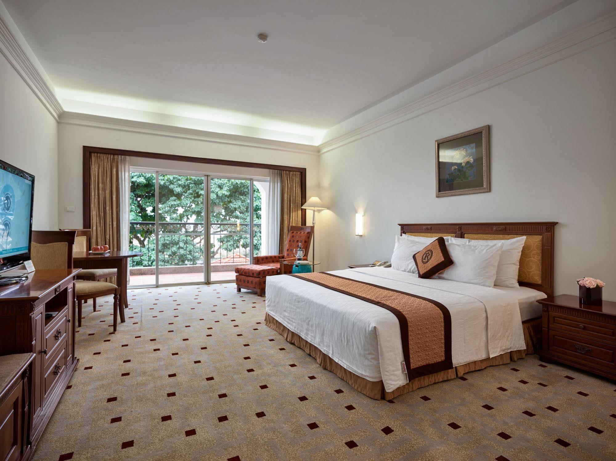 Royal Villas Halong Ха Лонг Екстериор снимка